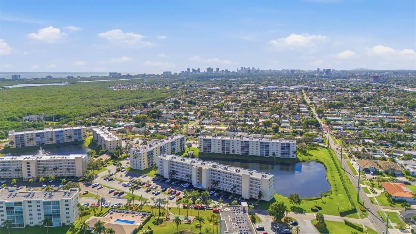 311 SE 3rd St #410 Dania Beach, FL 33004