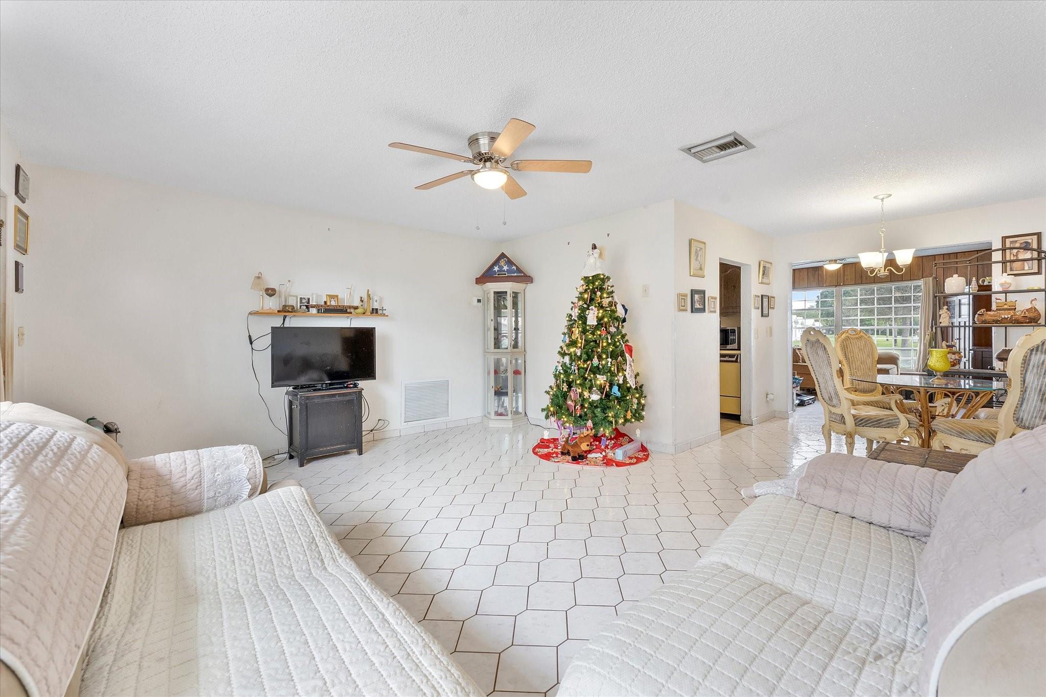 1540 NW 85th Ave Plantation, FL 33322