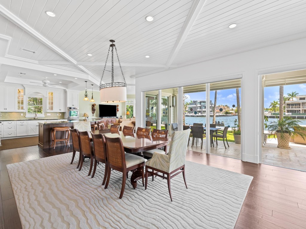 2898 NE 26th Fort Lauderdale, FL 33305