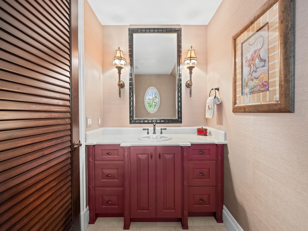 2898 NE 26th Fort Lauderdale, FL 33305