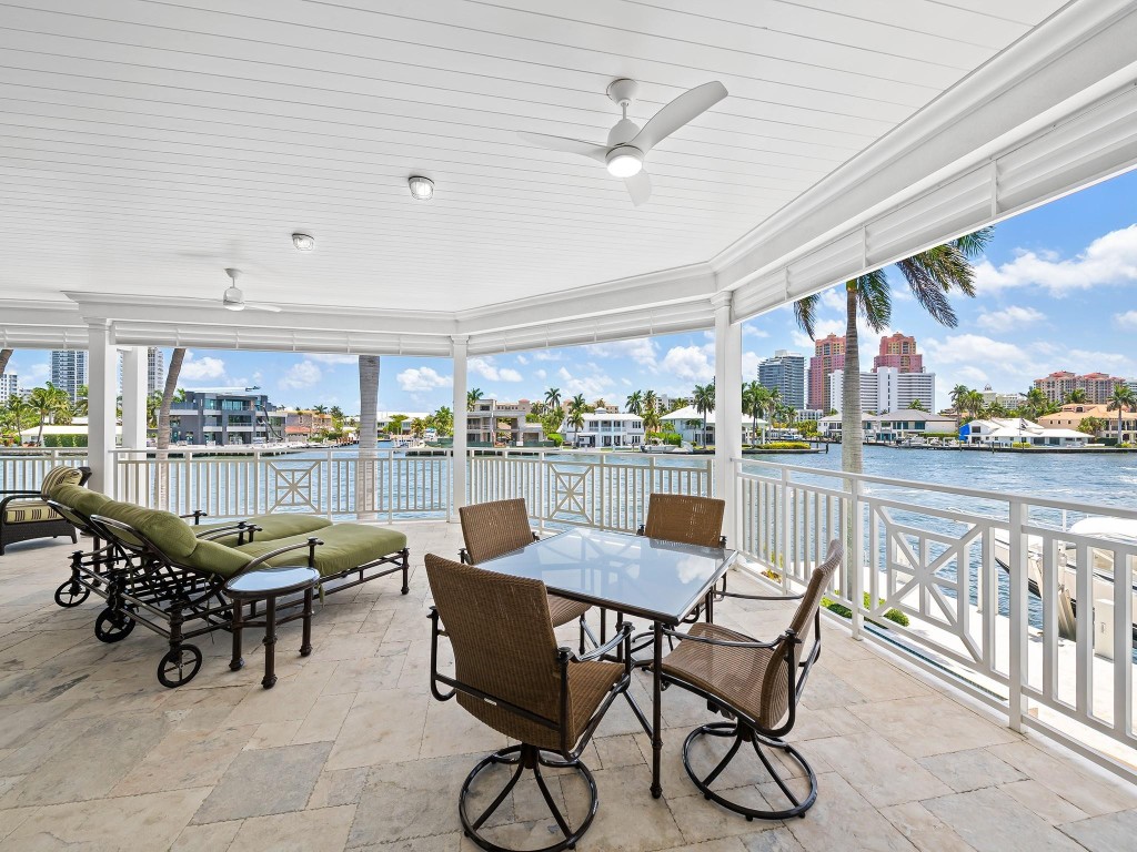 2898 NE 26th Fort Lauderdale, FL 33305