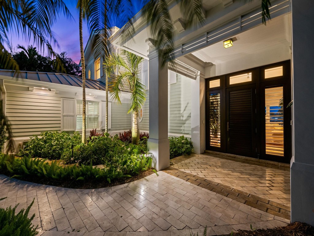 2898 NE 26th Fort Lauderdale, FL 33305