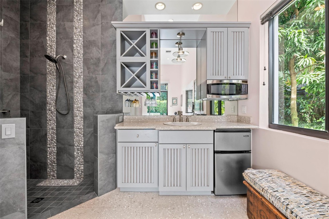 1036 SE 12th Fort Lauderdale, FL 33316