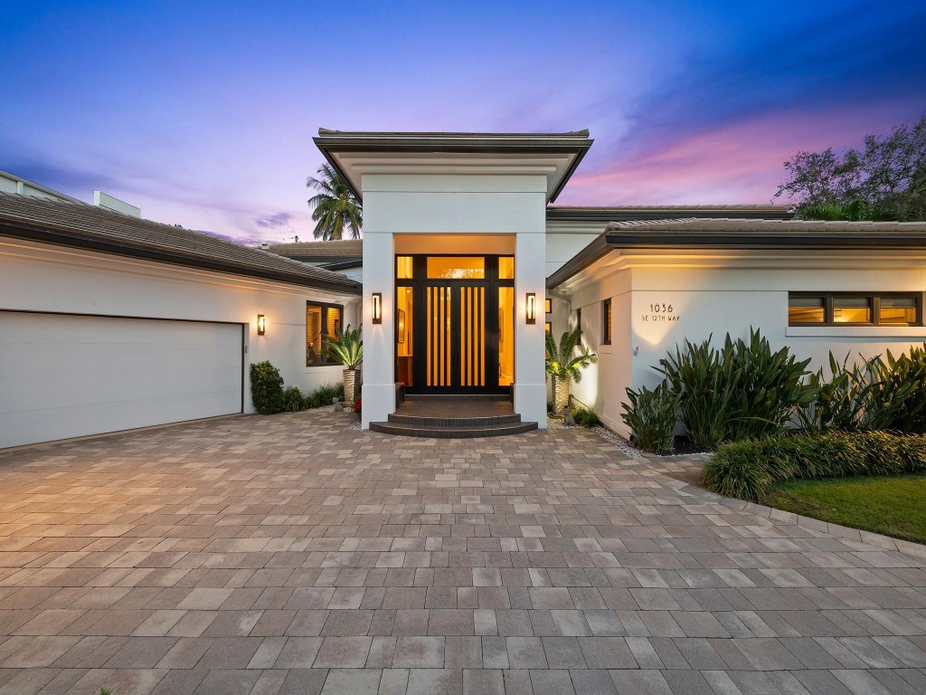 1036 SE 12th Fort Lauderdale, FL 33316