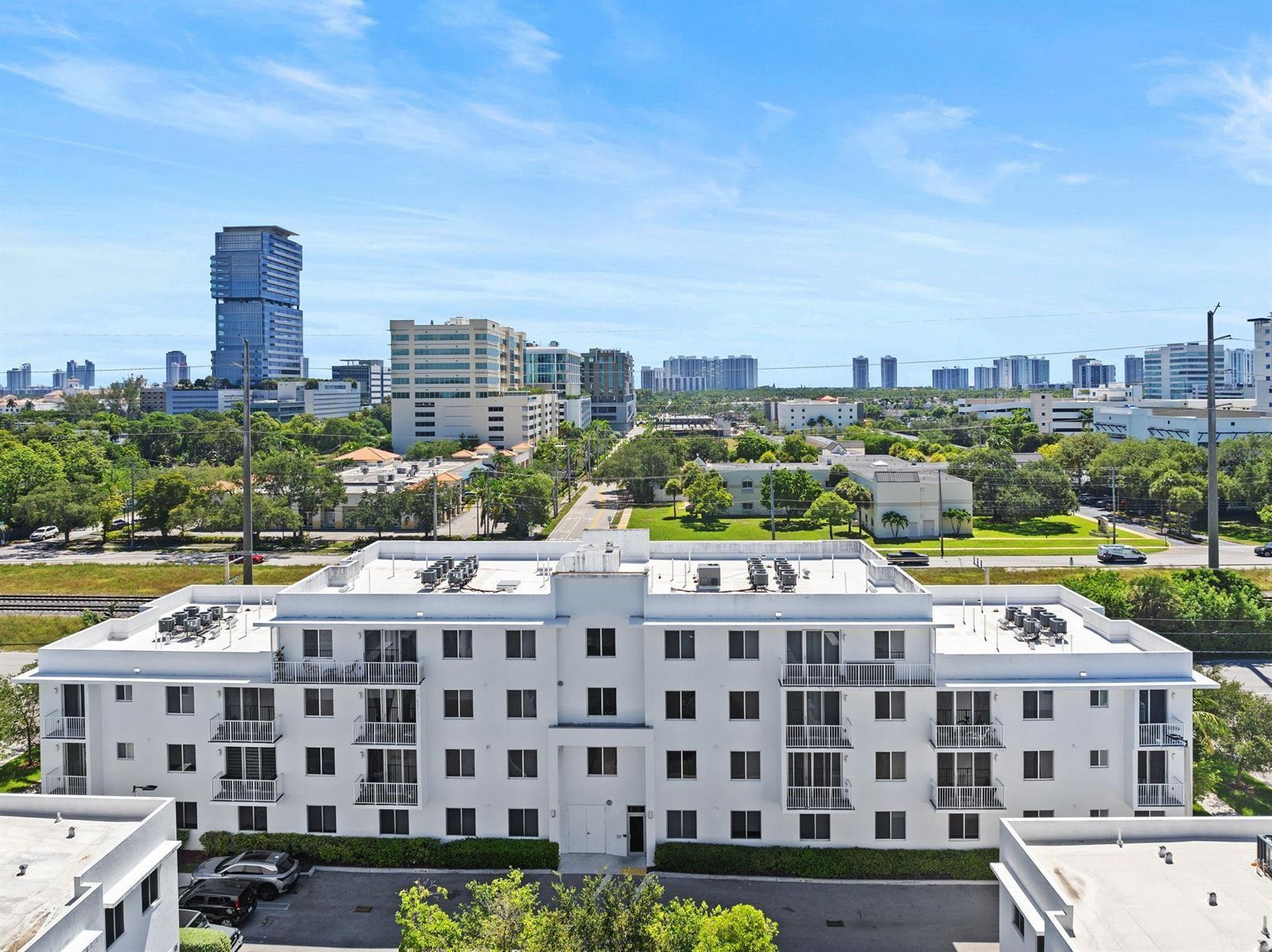 2651 NE 212th #201 Aventura, FL 33180