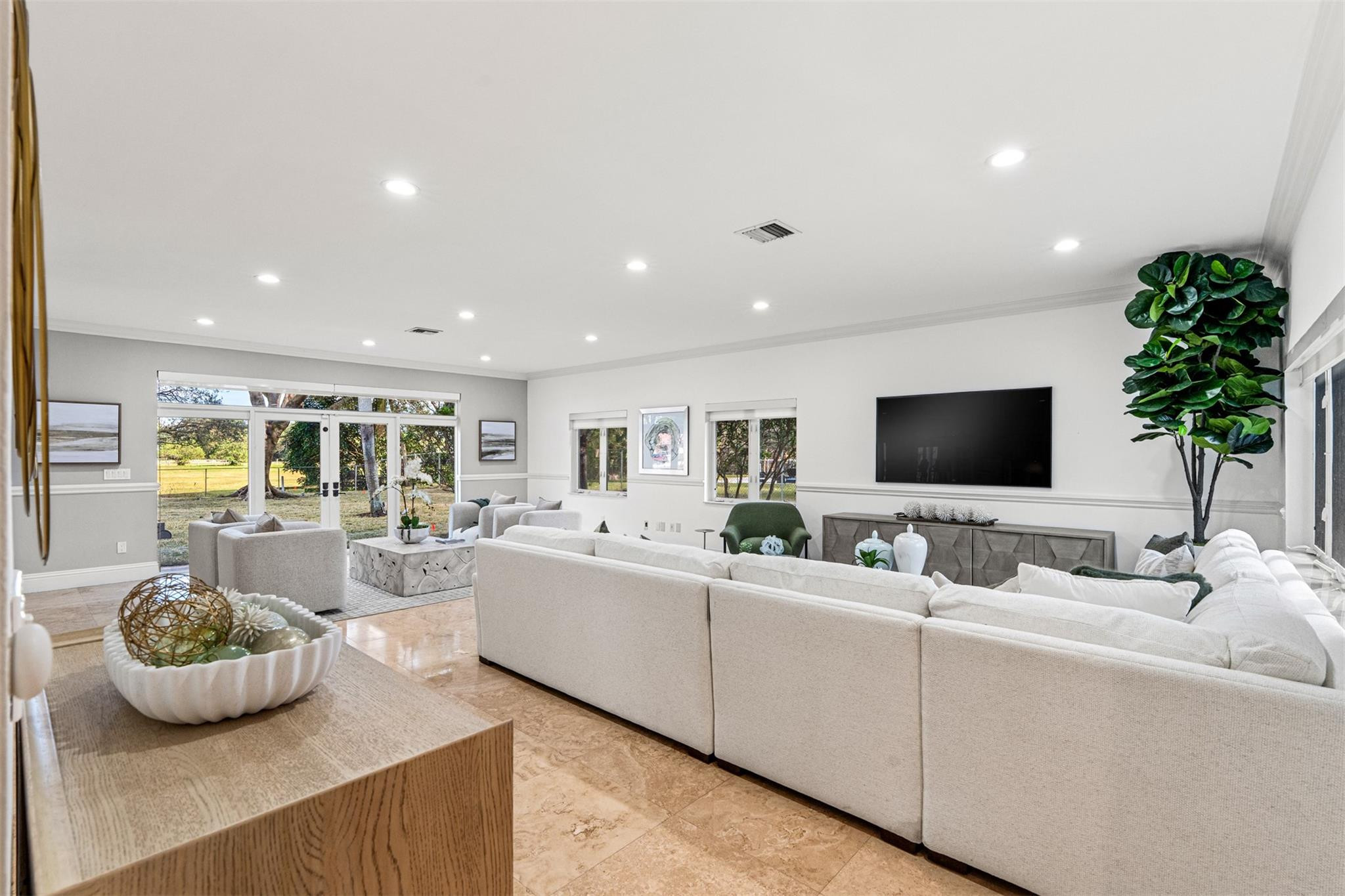 1704 SW 142nd Davie, FL 33325