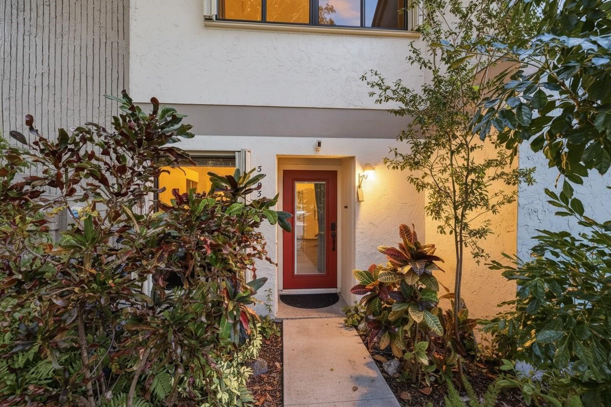 3020 S Oakland Frst #3003