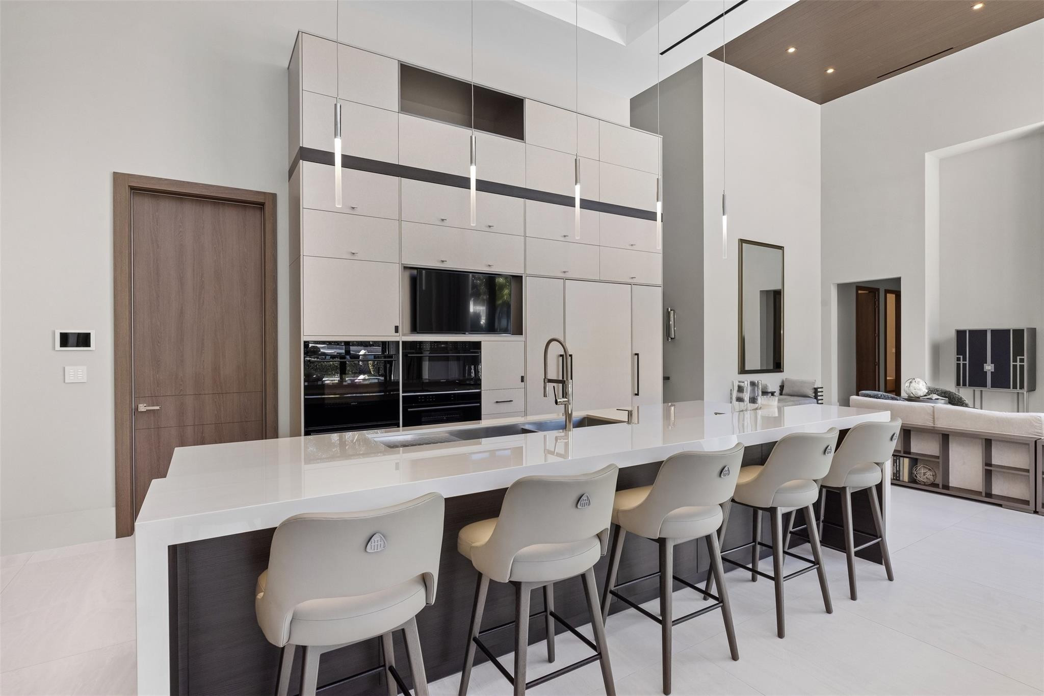 816 Riviera Isle Fort Lauderdale, FL 33301