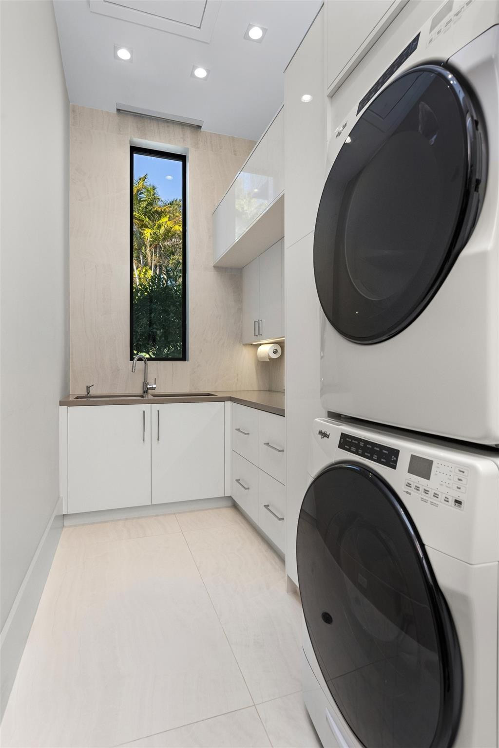 816 Riviera Isle Fort Lauderdale, FL 33301