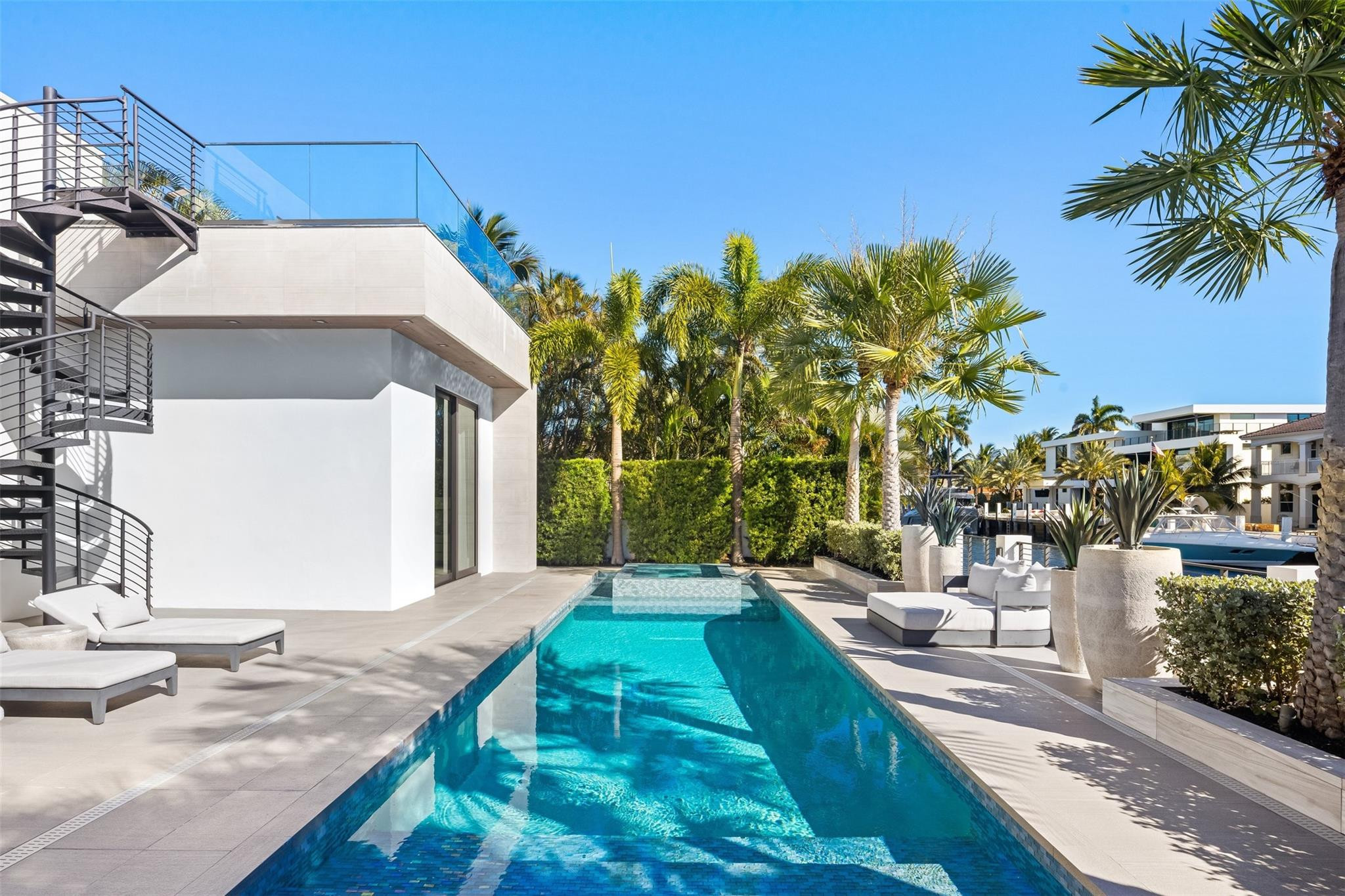 816 Riviera Isle Fort Lauderdale, FL 33301