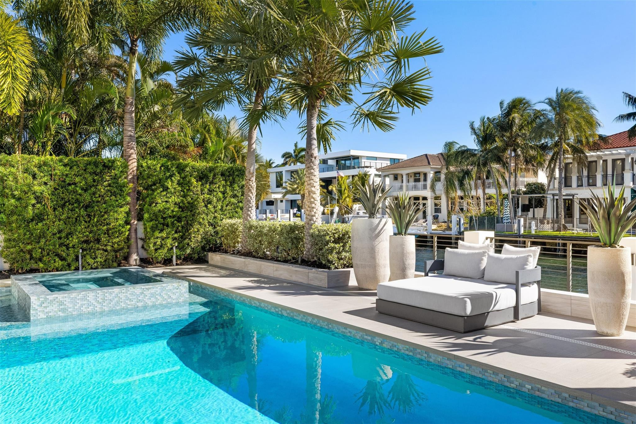 816 Riviera Isle Fort Lauderdale, FL 33301