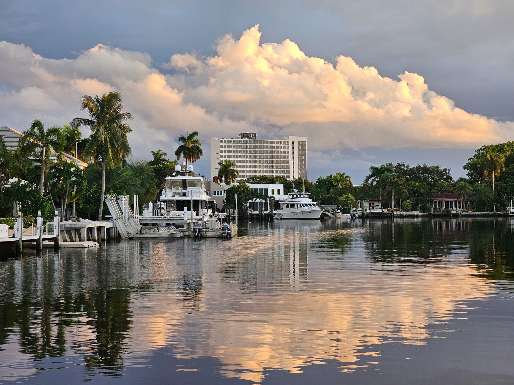 1332 Bayview #402 Fort Lauderdale, FL 33304