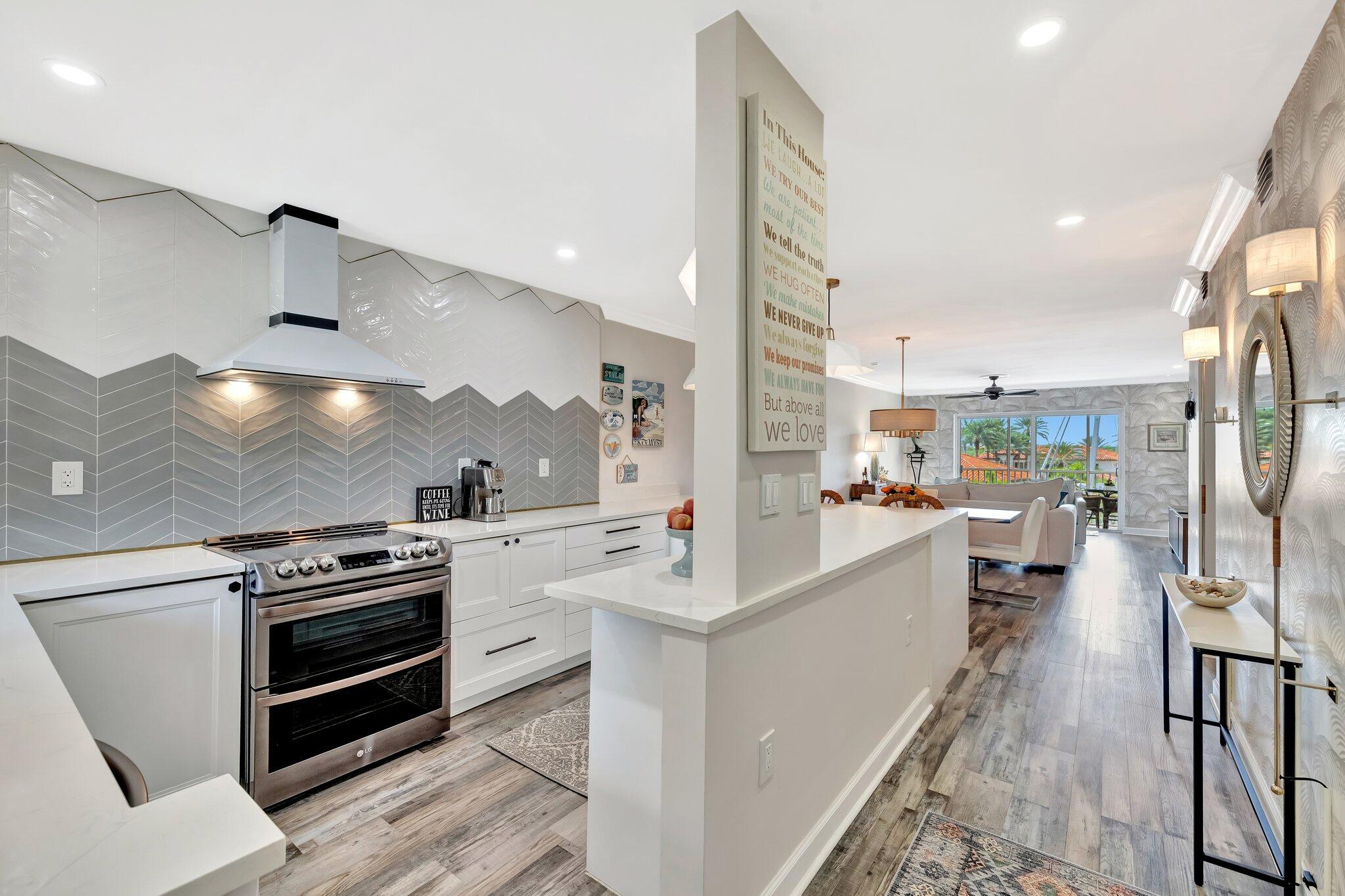 1332 Bayview #402 Fort Lauderdale, FL 33304