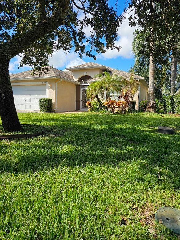 527 SW Cyrilla Trail