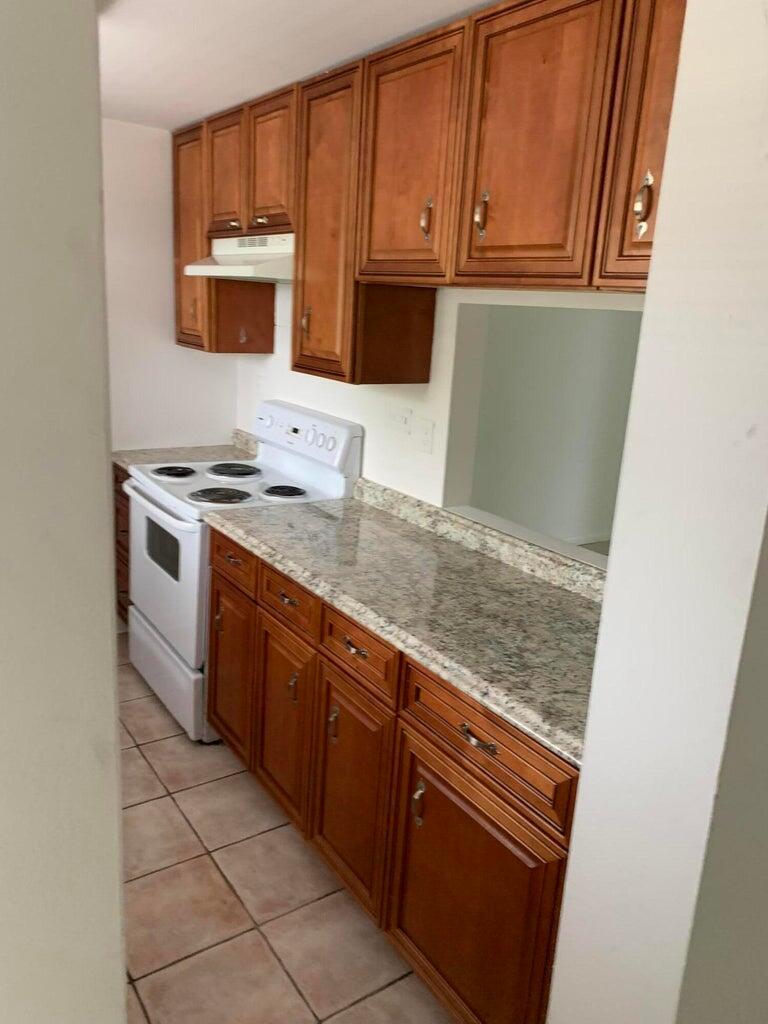 2050 N Congress Ave #301,West Palm Beach, FL 33401