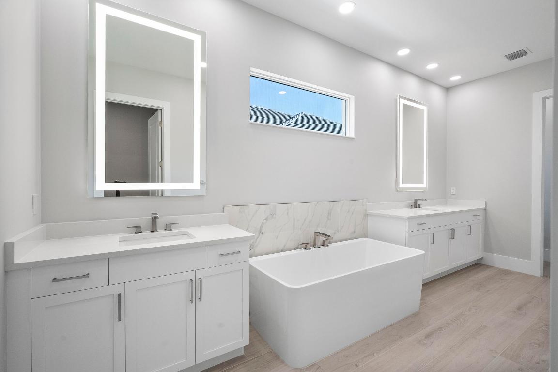 129 Strand Vero Beach, FL 32963