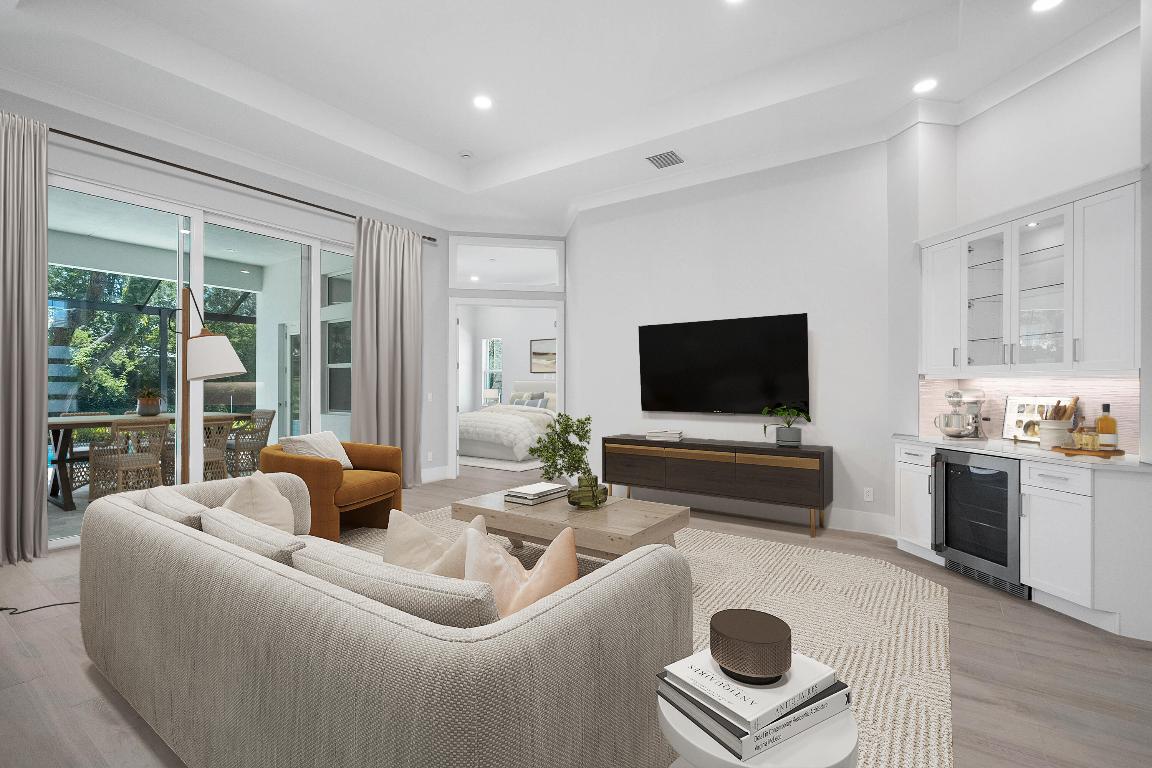 129 Strand Vero Beach, FL 32963