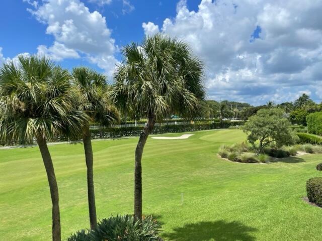 2410 Fairway Dr Jupiter, FL 33477