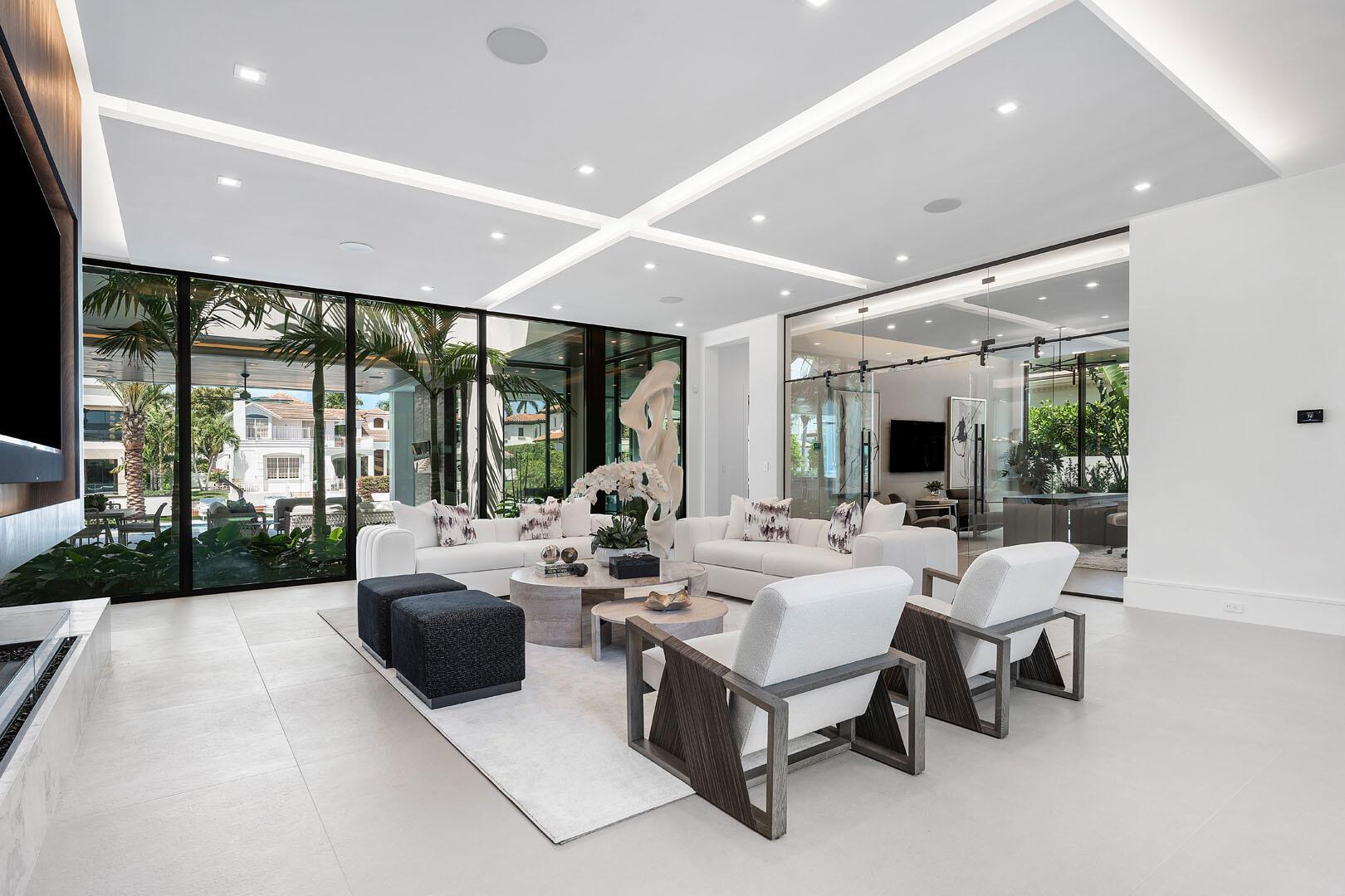 169 W Coconut Palm Rd Boca Raton, FL 33432