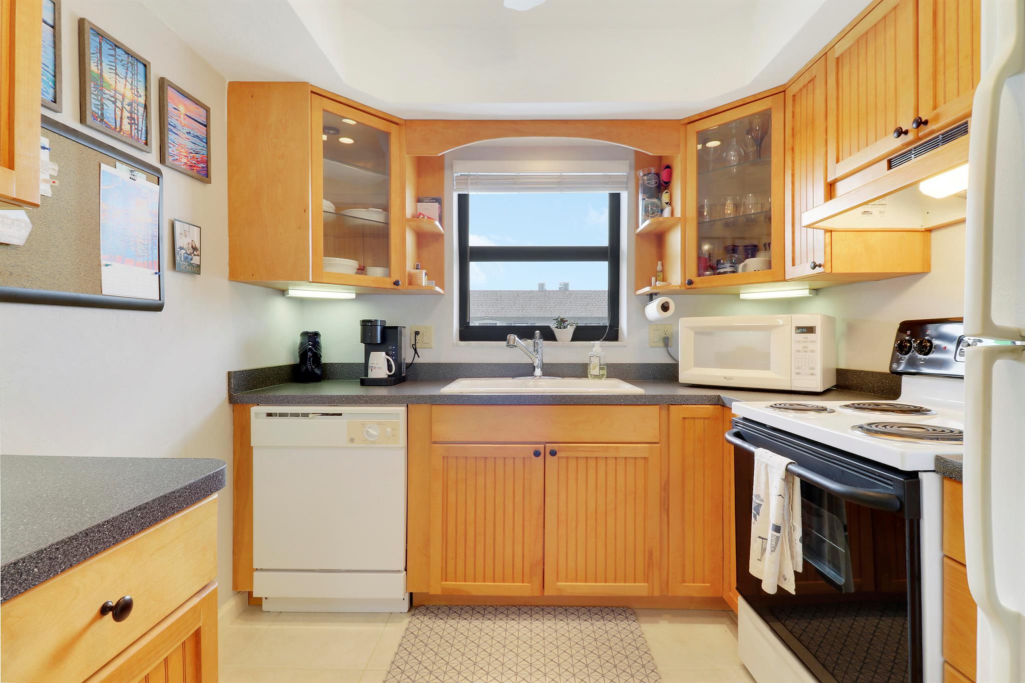 755 Saturn St #E 202 Jupiter, FL 33477