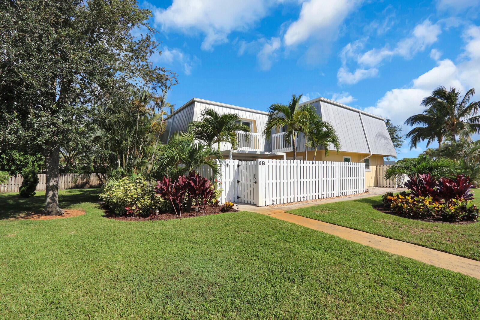 141 E Riverside Dr #8b