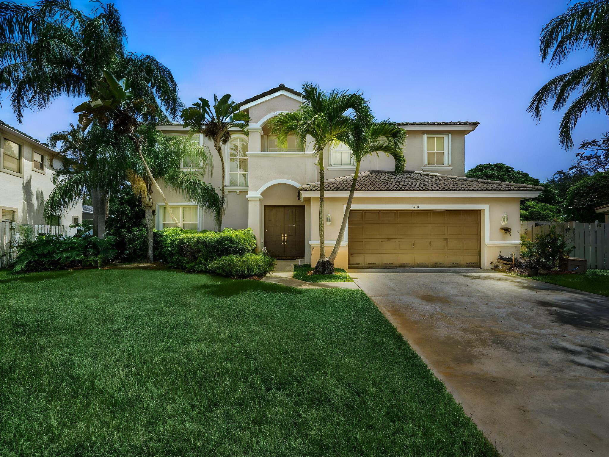 6211 Shadow Tree Ln