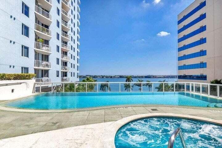 1551 N Flagler Dr #Uph 10