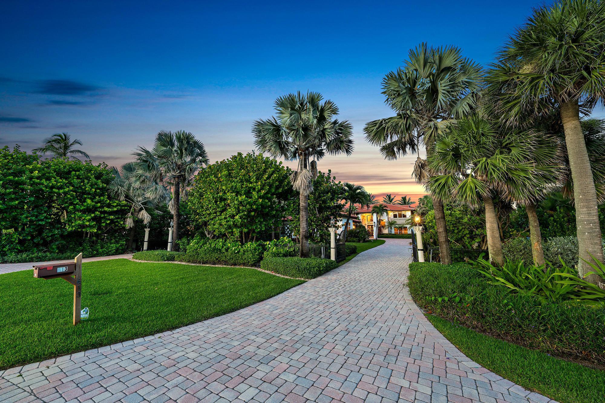 613 S Beach Rd Jupiter, FL 33469