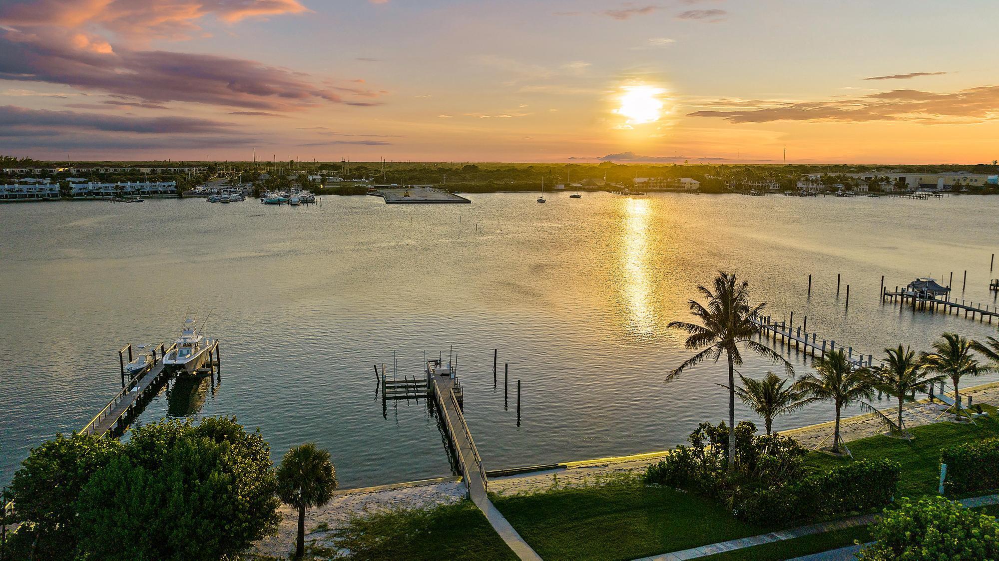 613 S Beach Rd Jupiter, FL 33469