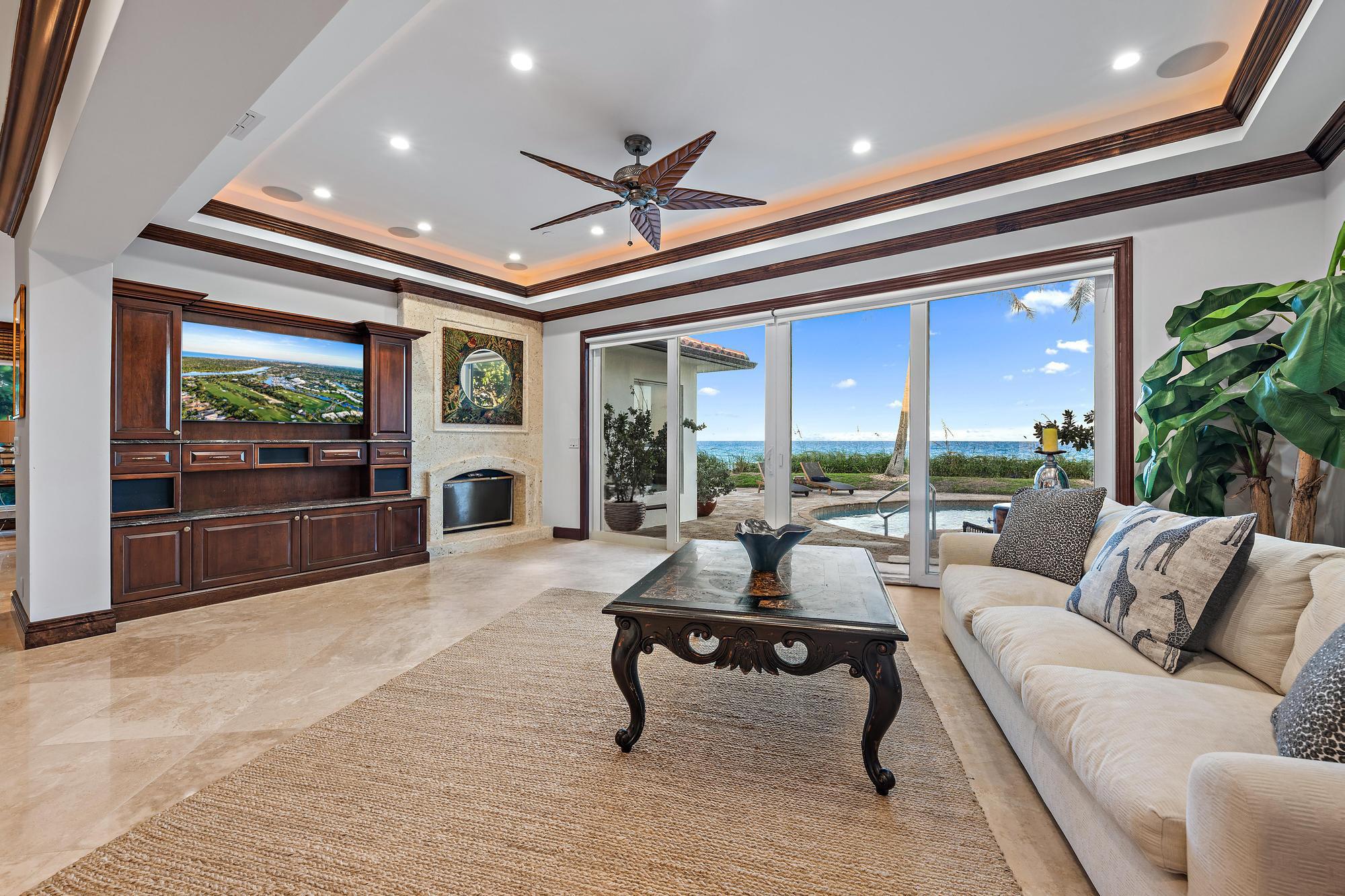 613 S Beach Rd Jupiter, FL 33469