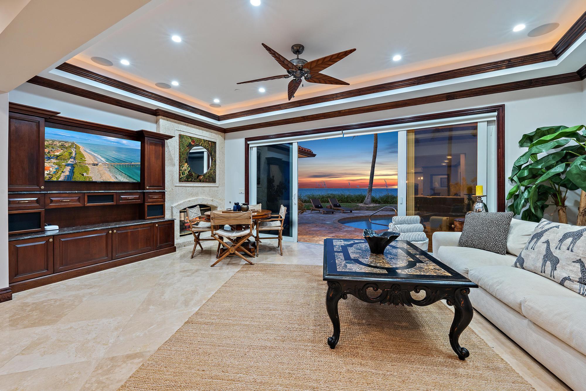 613 S Beach Rd Jupiter, FL 33469