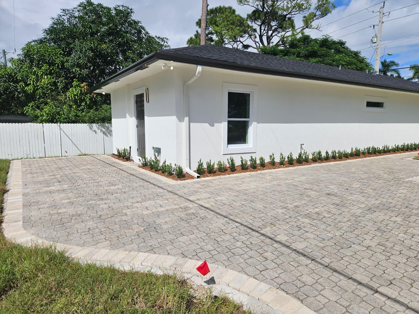 5029 Sunrise Blvd