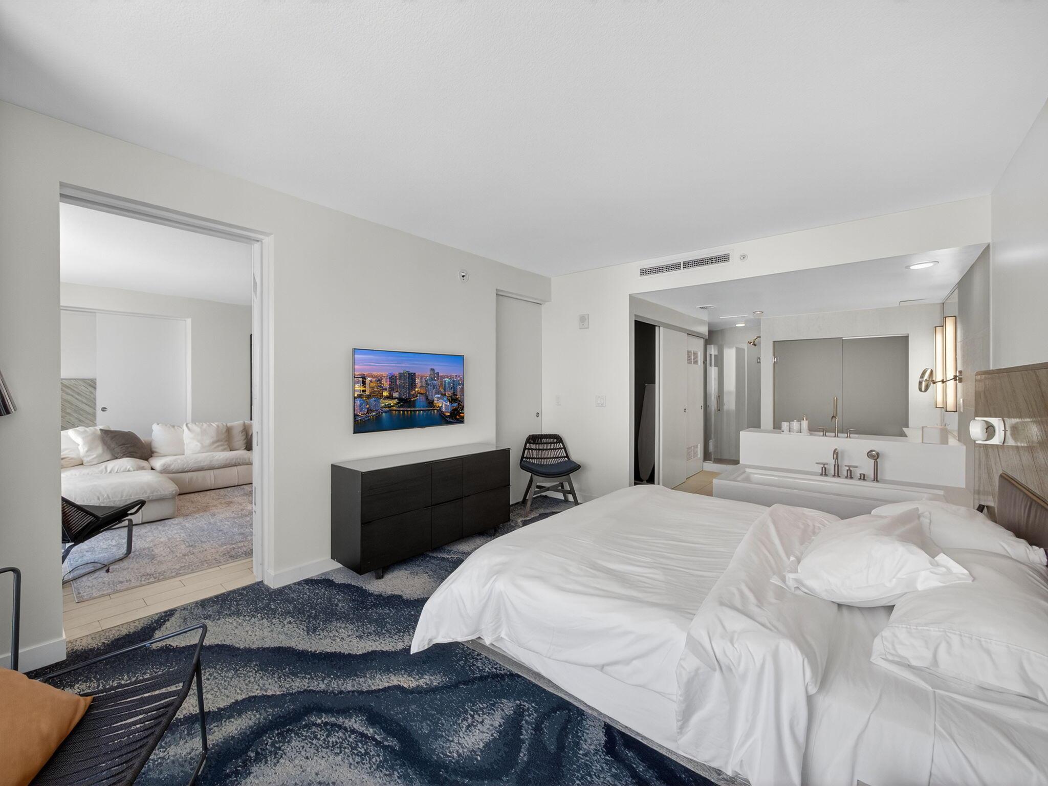 3101 Bayshore Dr Dr #2106 Fort Lauderdale, FL 33304