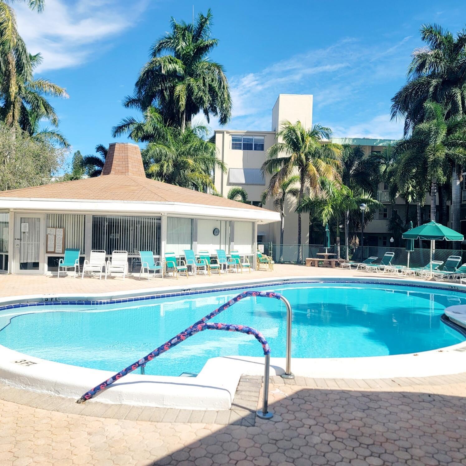 1333 E Hallandale Bch Blvd #121