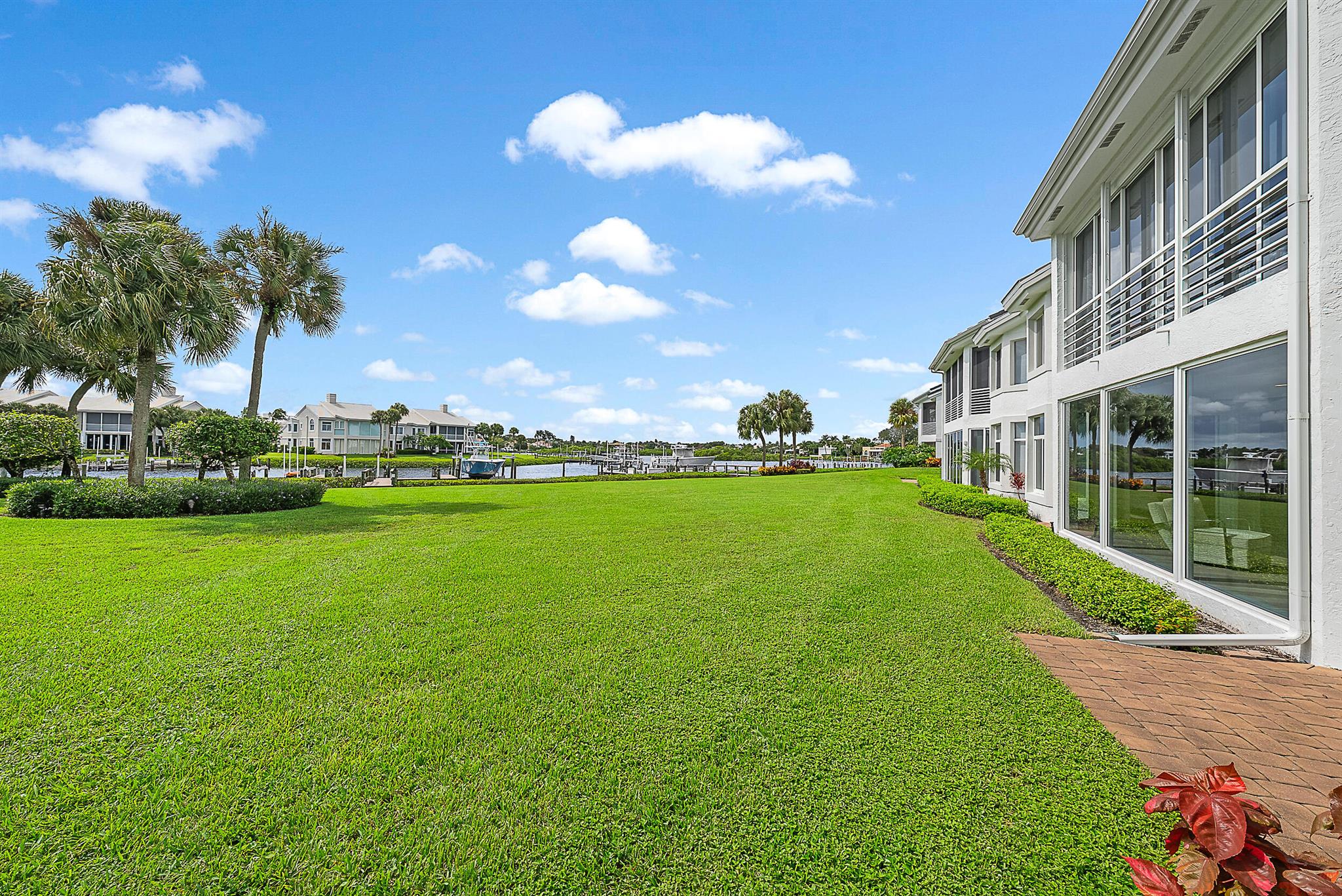 360 Spyglass Way Jupiter, FL 33477