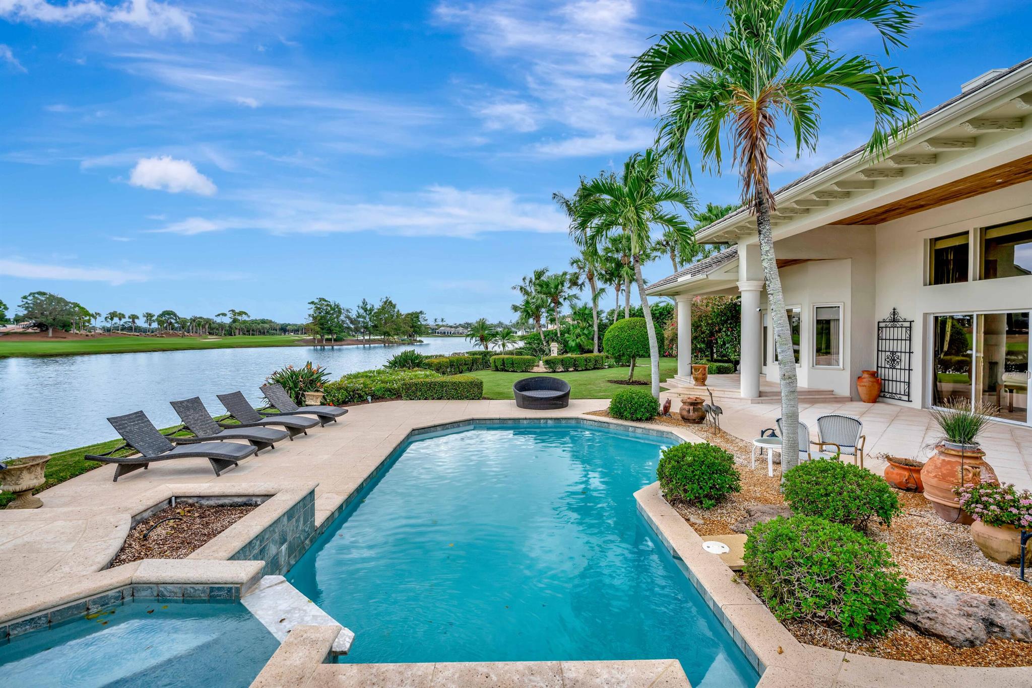 266 Locha Dr Jupiter, FL 33458