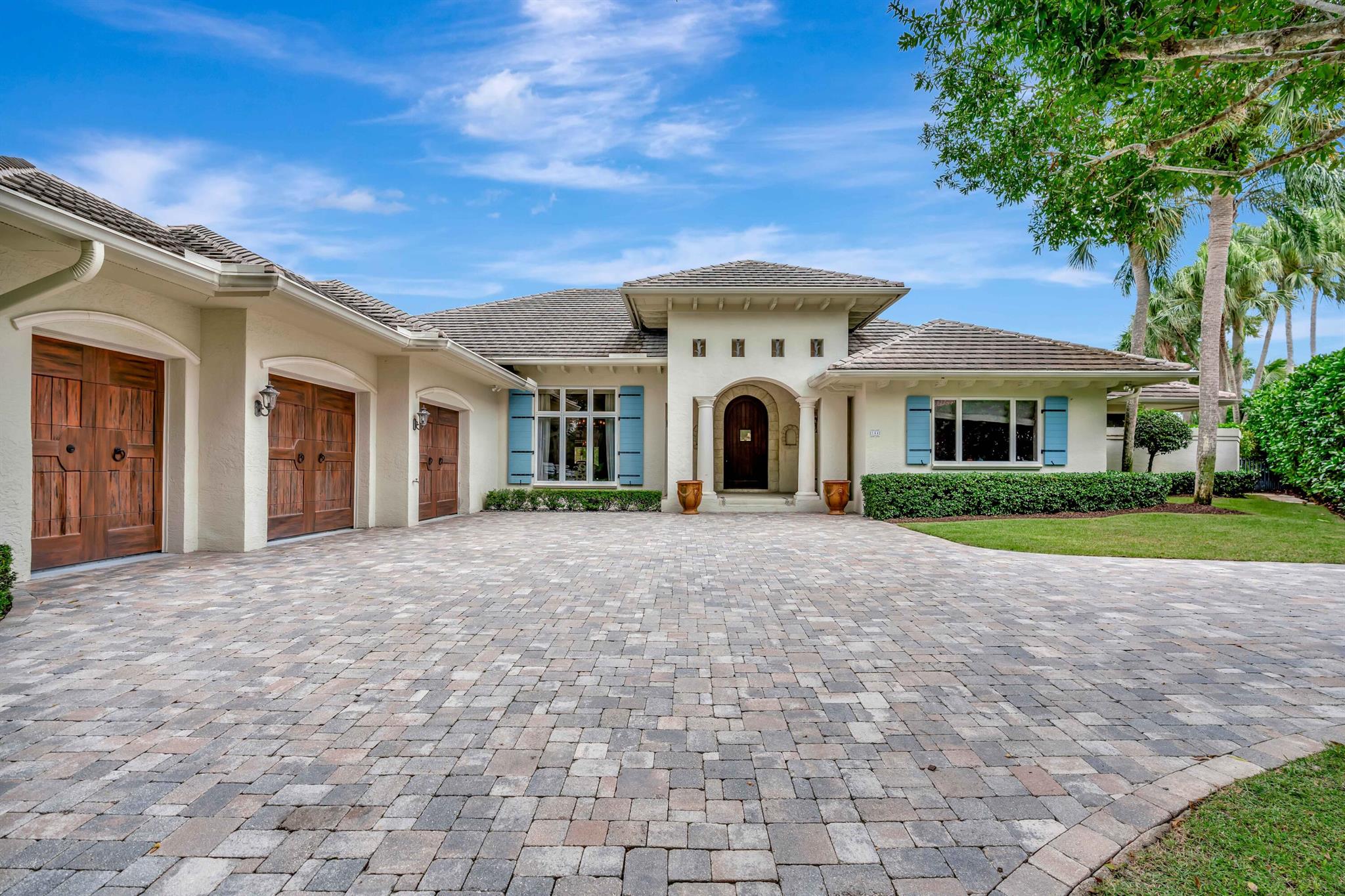 266 Locha Dr Jupiter, FL 33458