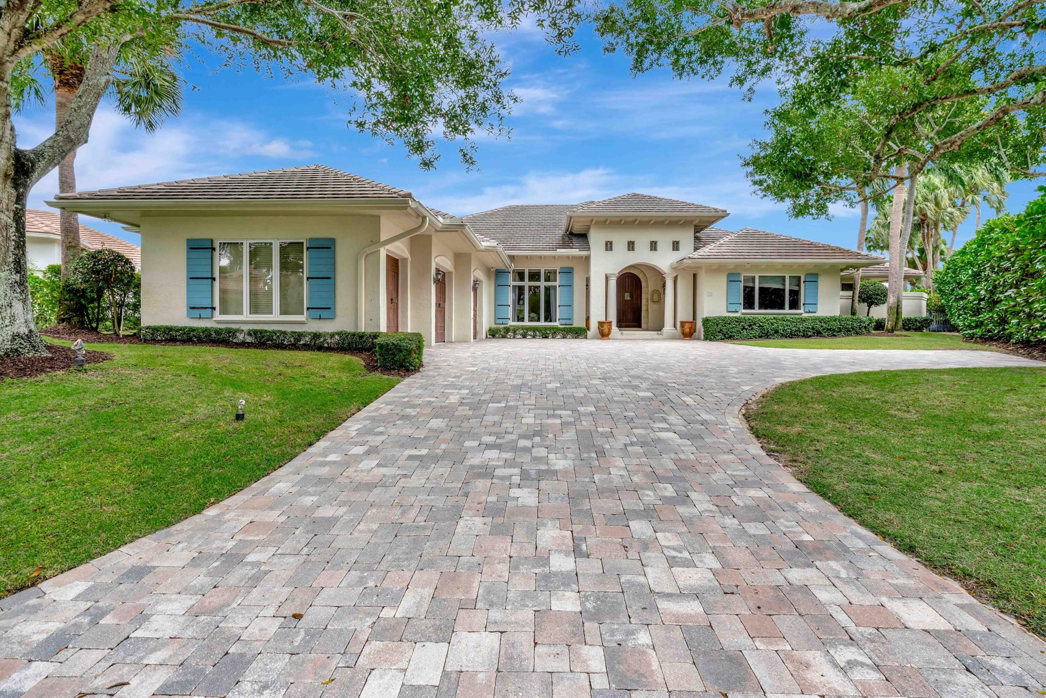 266 Locha Dr Jupiter, FL 33458