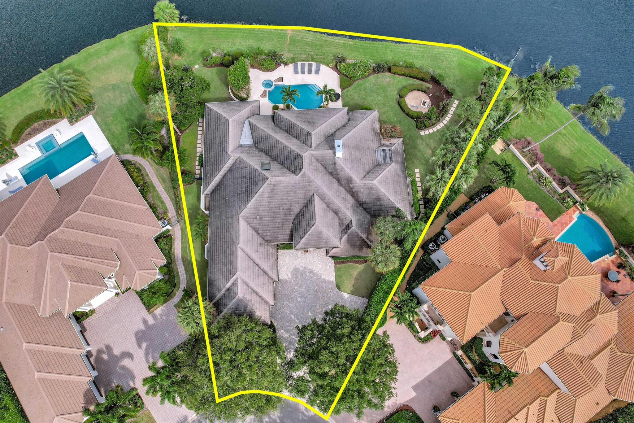 266 Locha Dr Jupiter, FL 33458