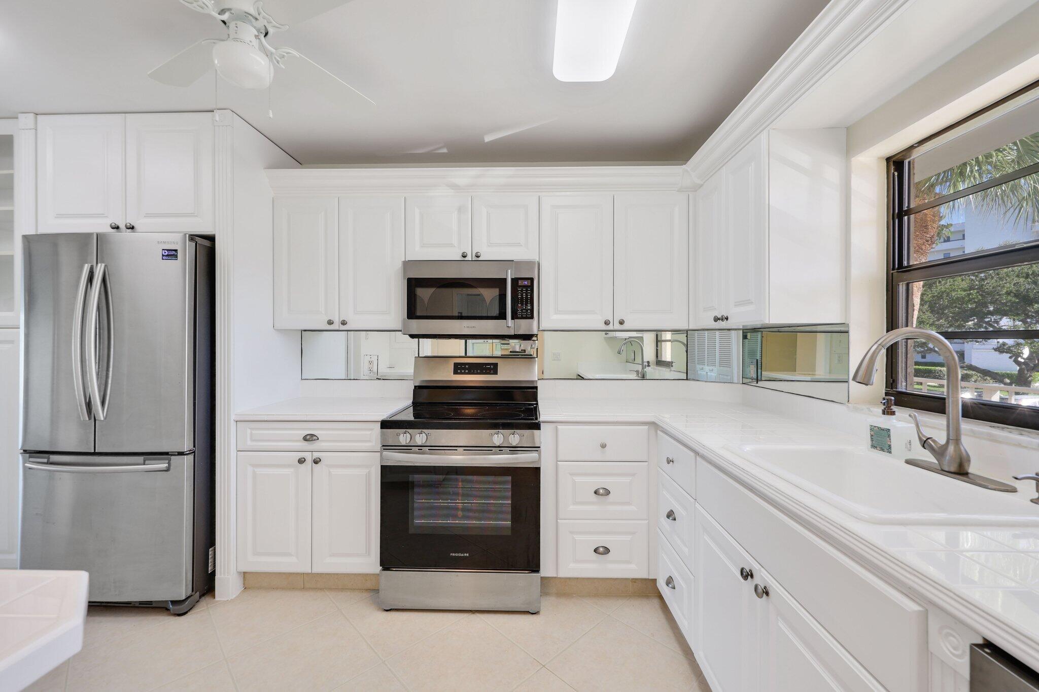 200 Intracoastal Pl #206 Jupiter, FL 33469