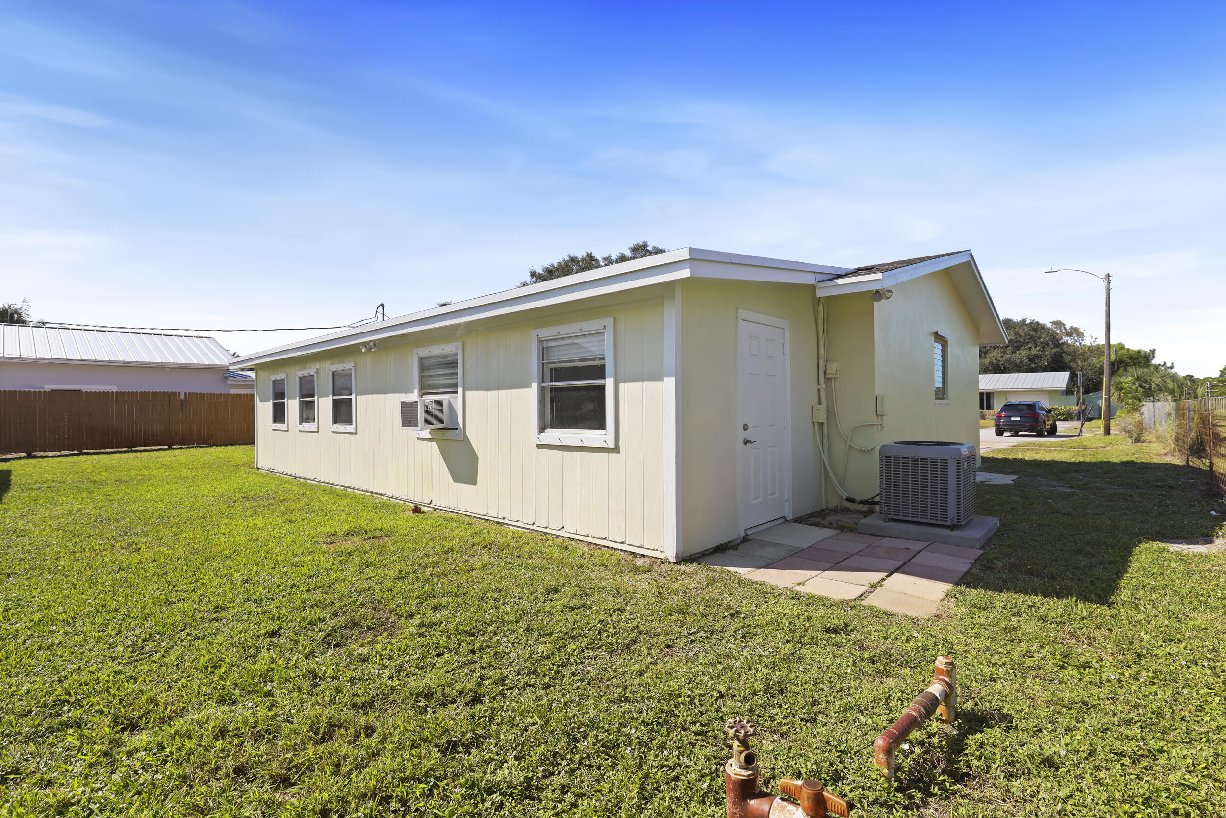 18905 SE Southgate Jupiter, FL 33469