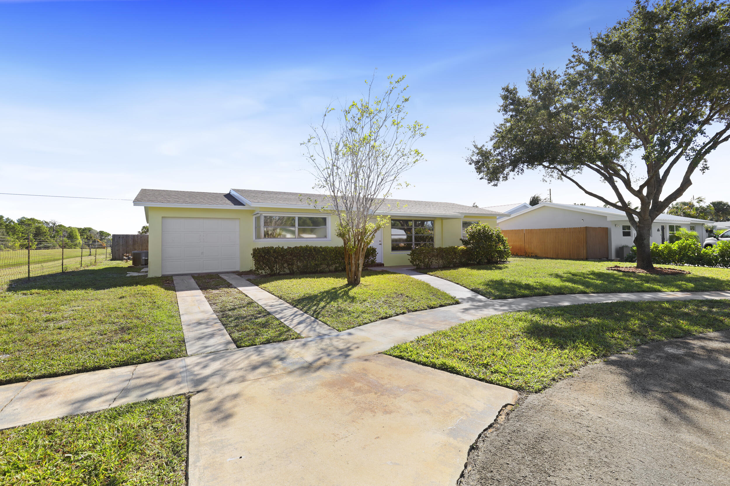 18905 SE Southgate Jupiter, FL 33469