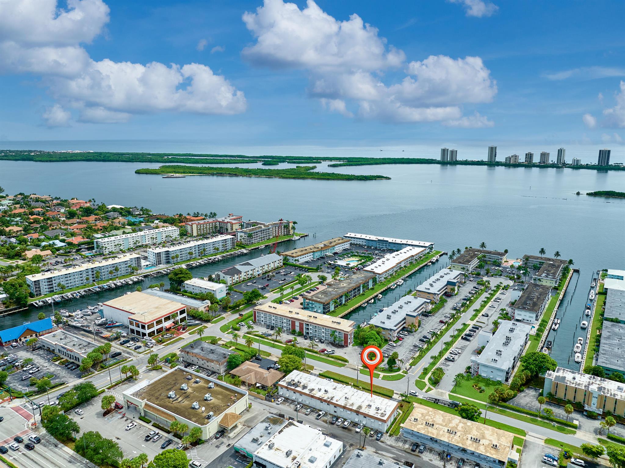 227 Castlewood Dr #203