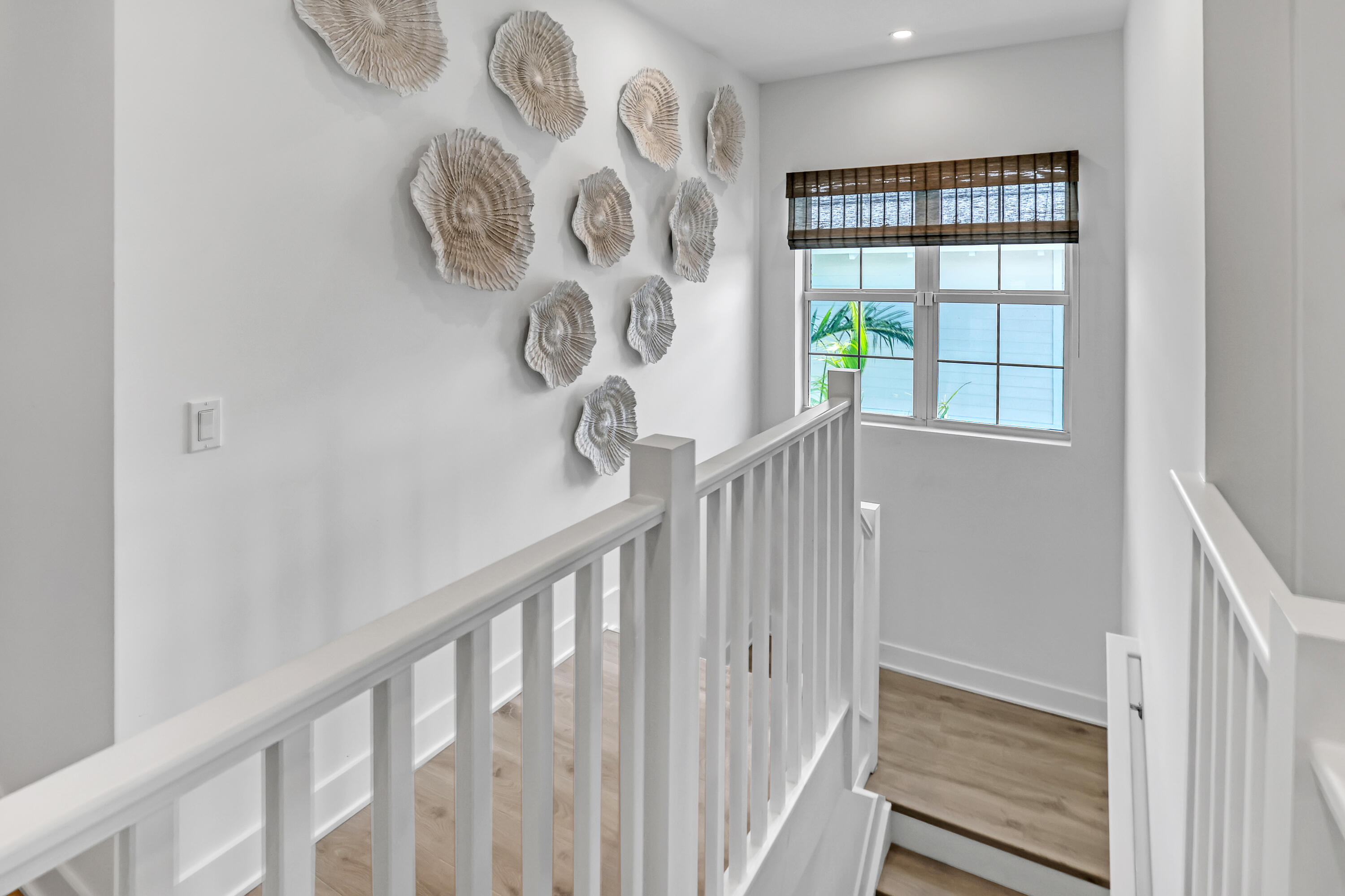 109 Royal Palm Tequesta, FL 33469