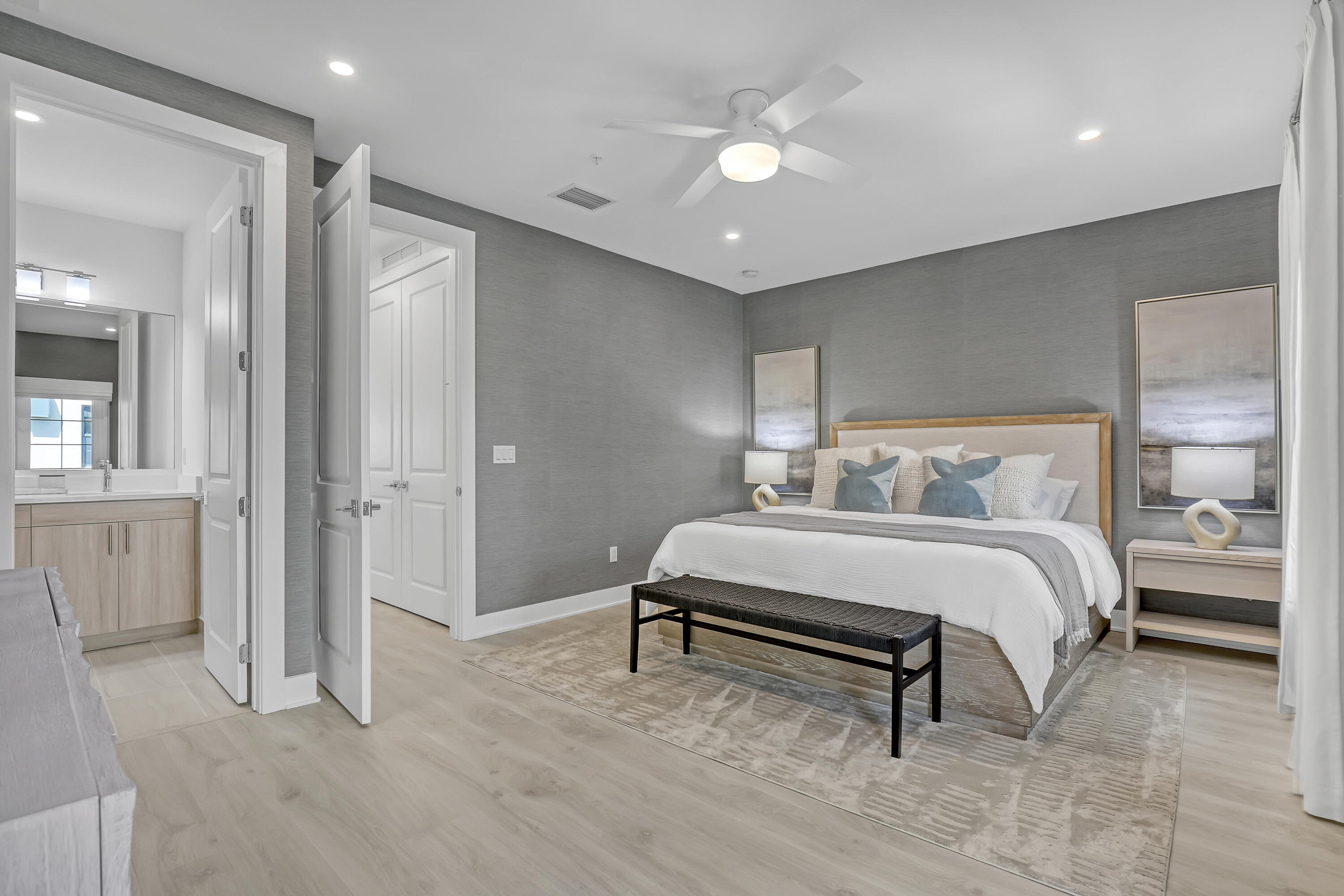 109 Royal Palm Tequesta, FL 33469