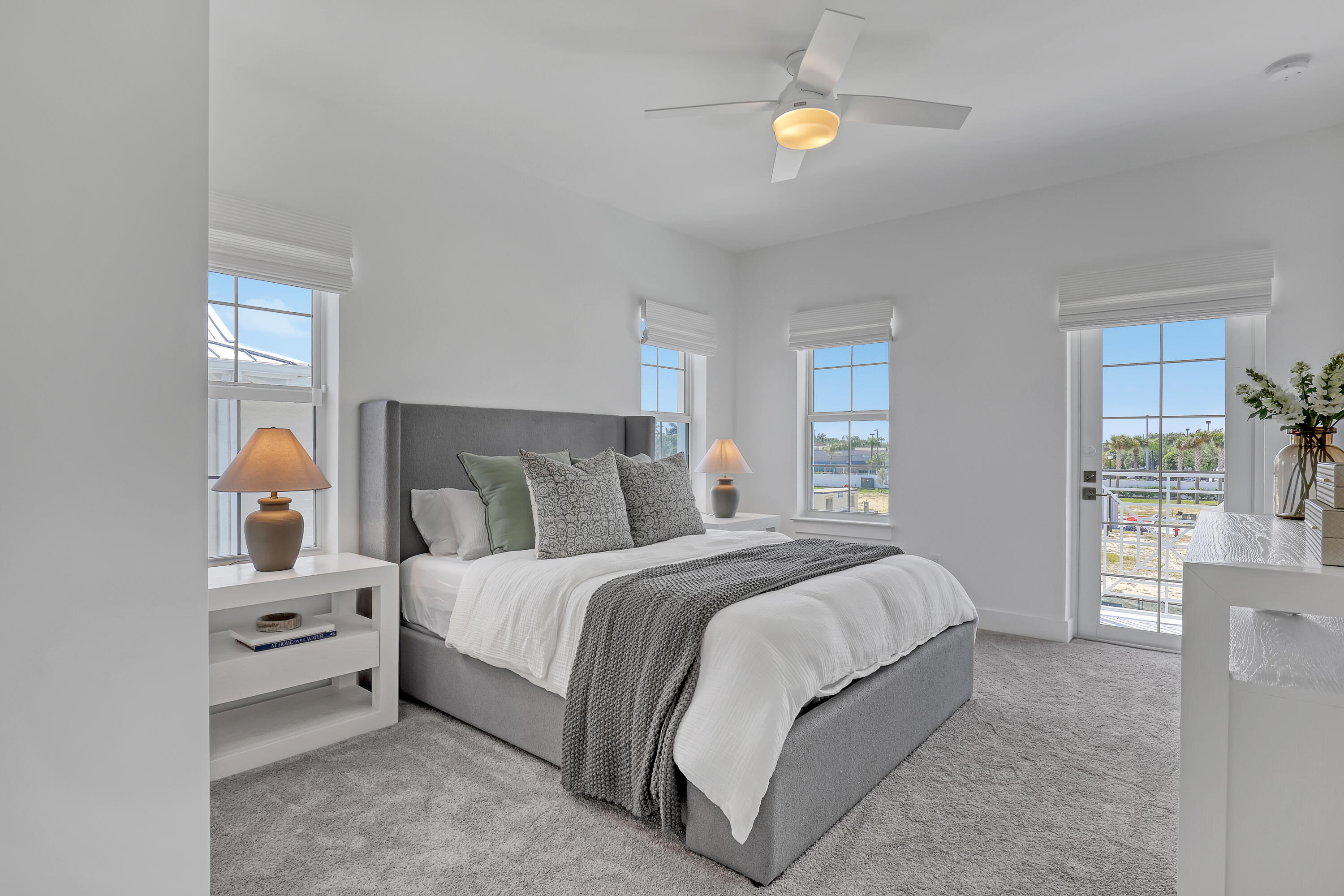 109 Royal Palm Tequesta, FL 33469