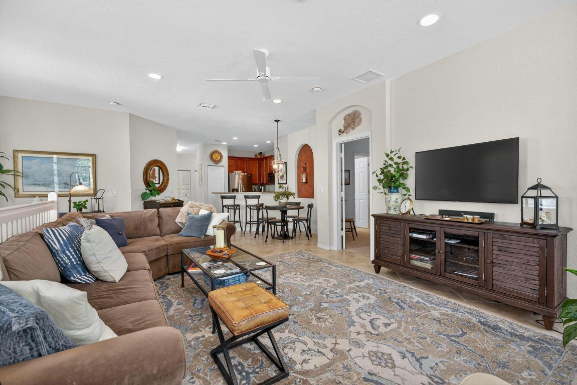 115 Seagrape #204 Jupiter, FL 33458