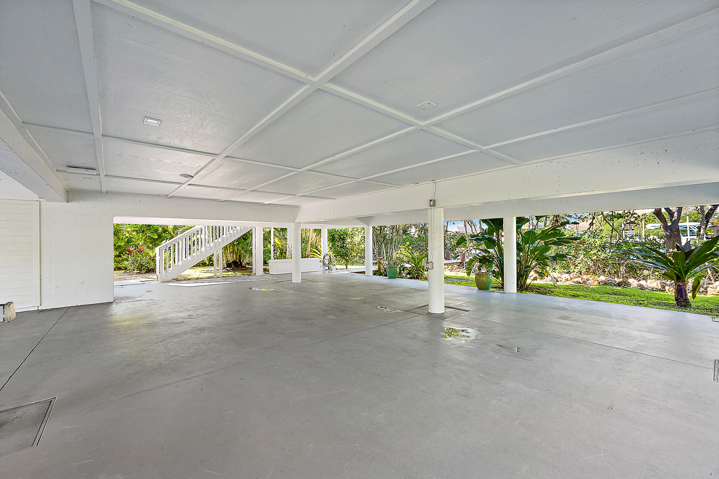 9176 SE River Jupiter, FL 33469