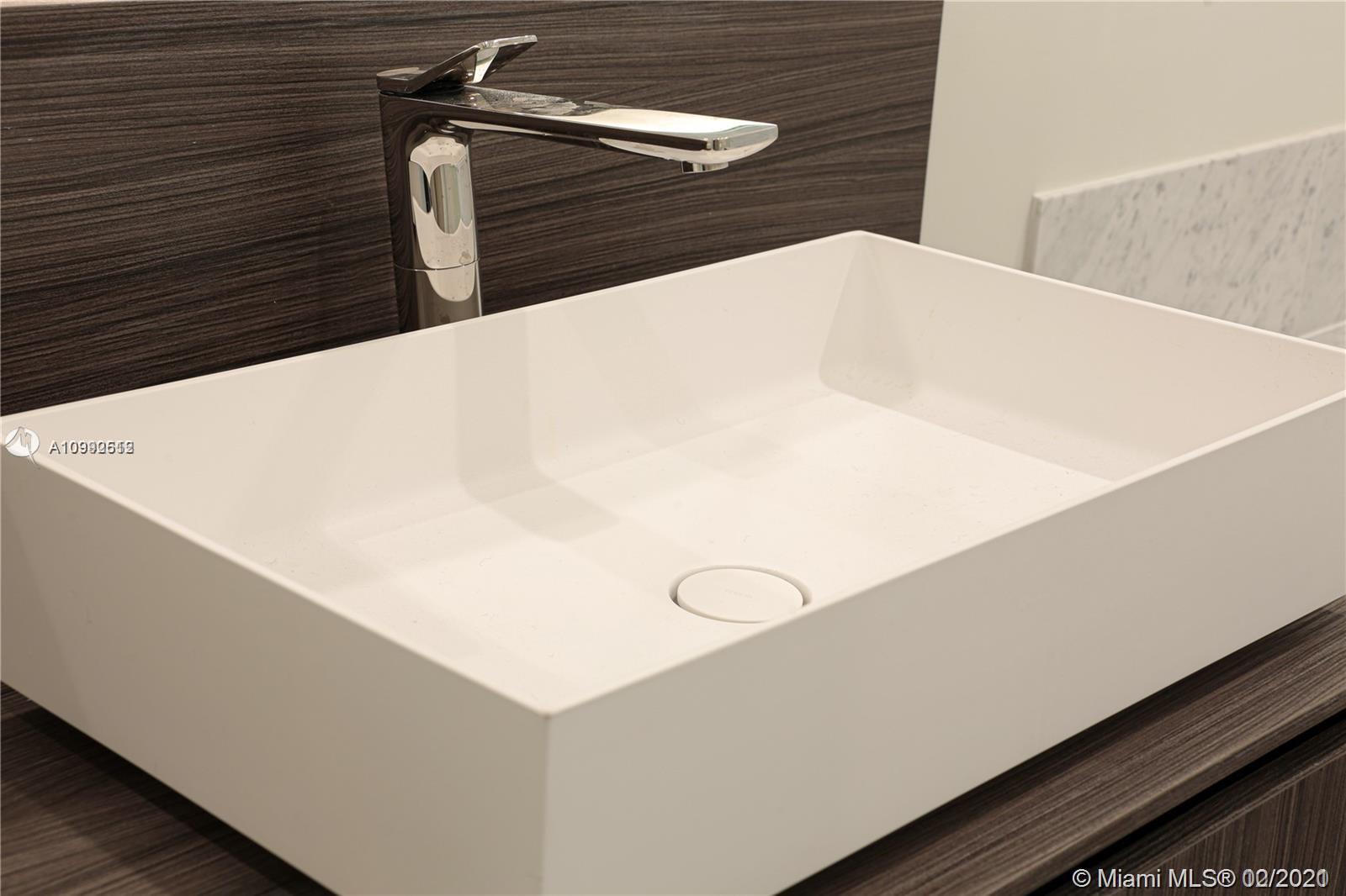 1000 Brickell Plz #PH5103 Miami, FL 33131