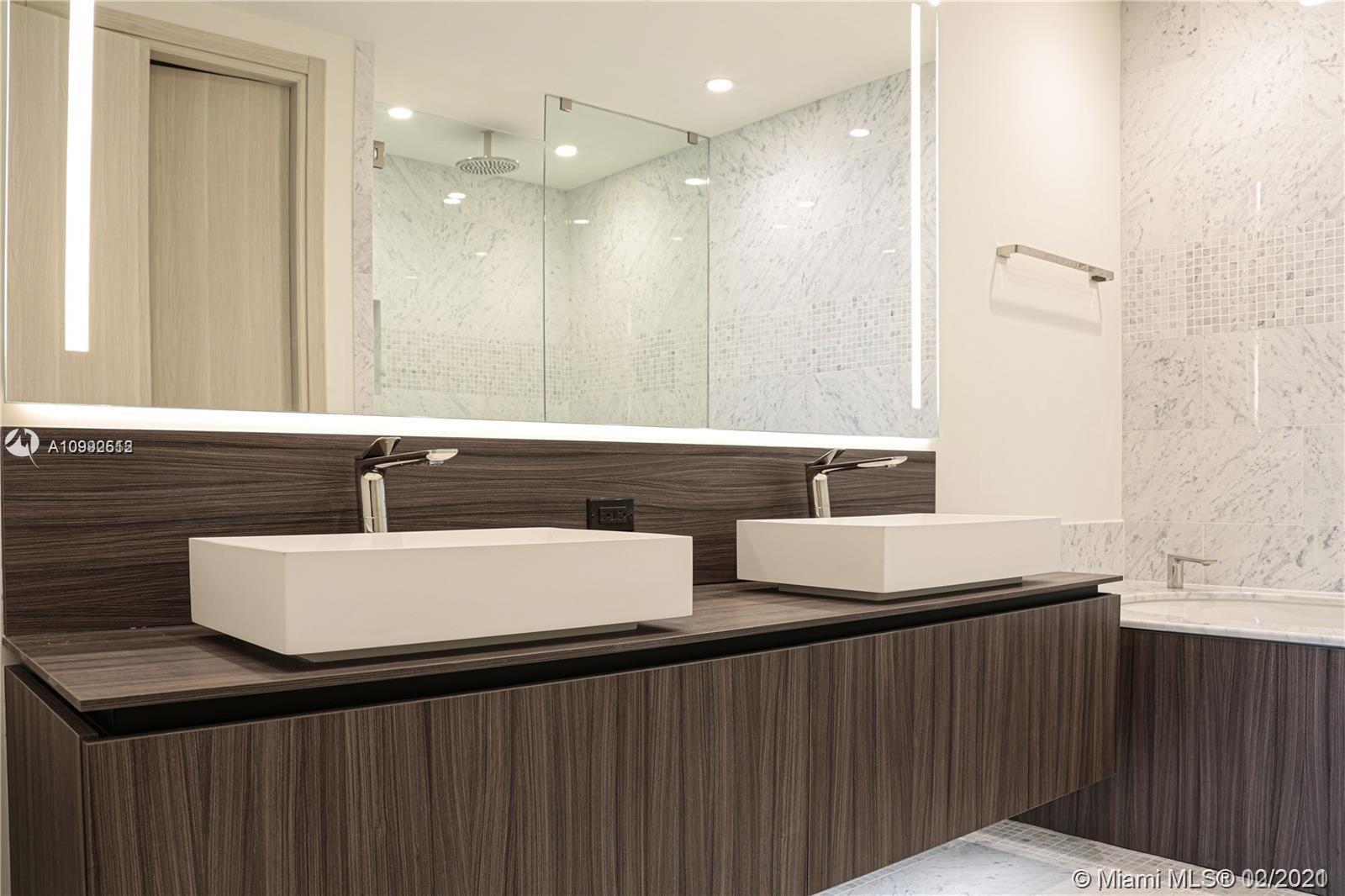 1000 Brickell Plz #PH5103 Miami, FL 33131